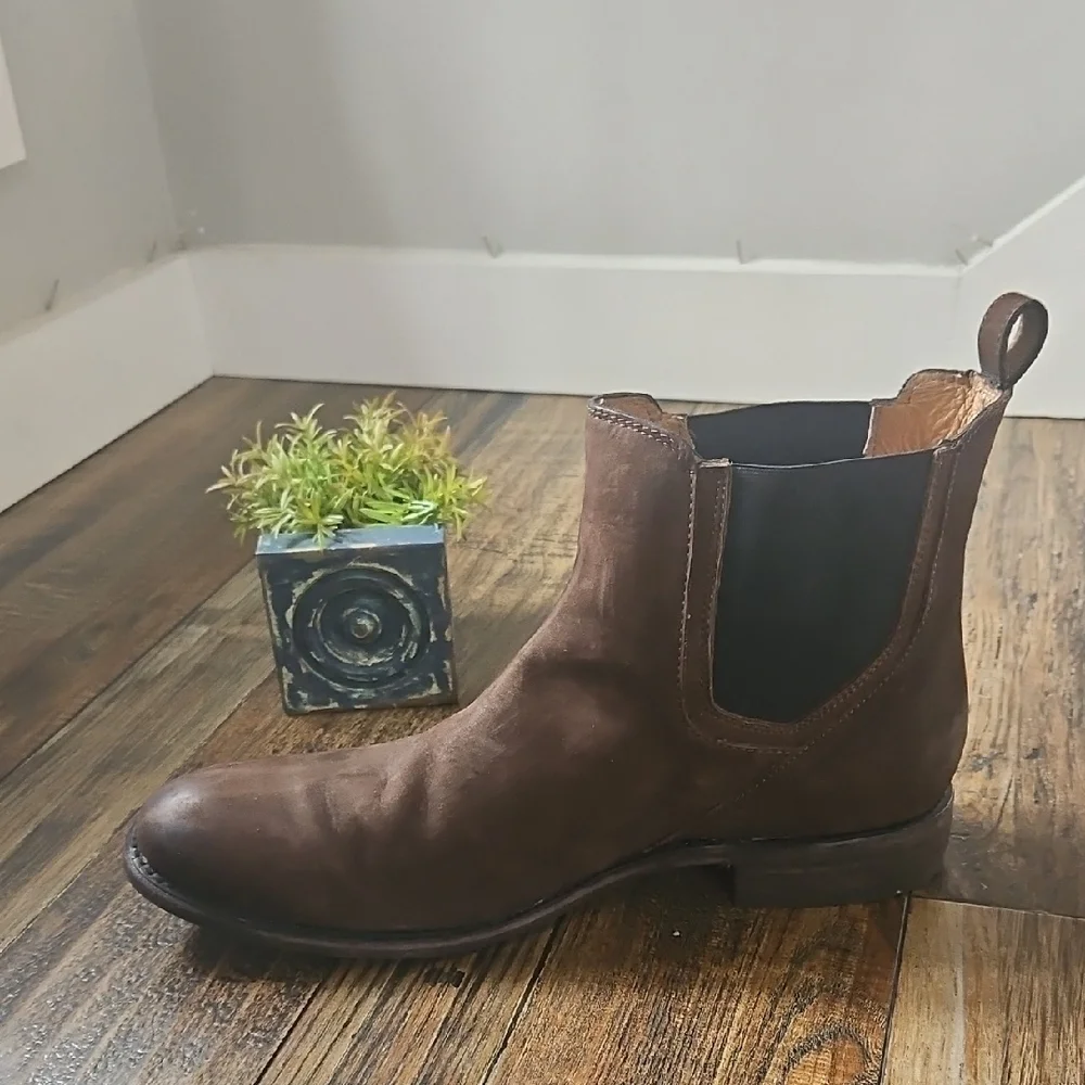 Elegant J.D. Fisk Chelsea Low Boy Men's Quality Brown Leather‎ Boots